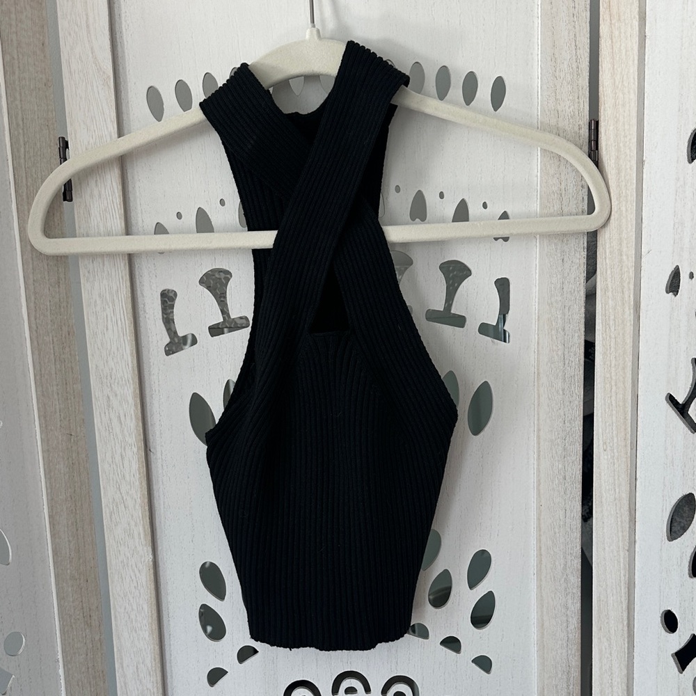 SHEIN Black Ribbed Cross-Back Crop Top